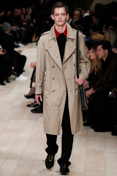 Look 24